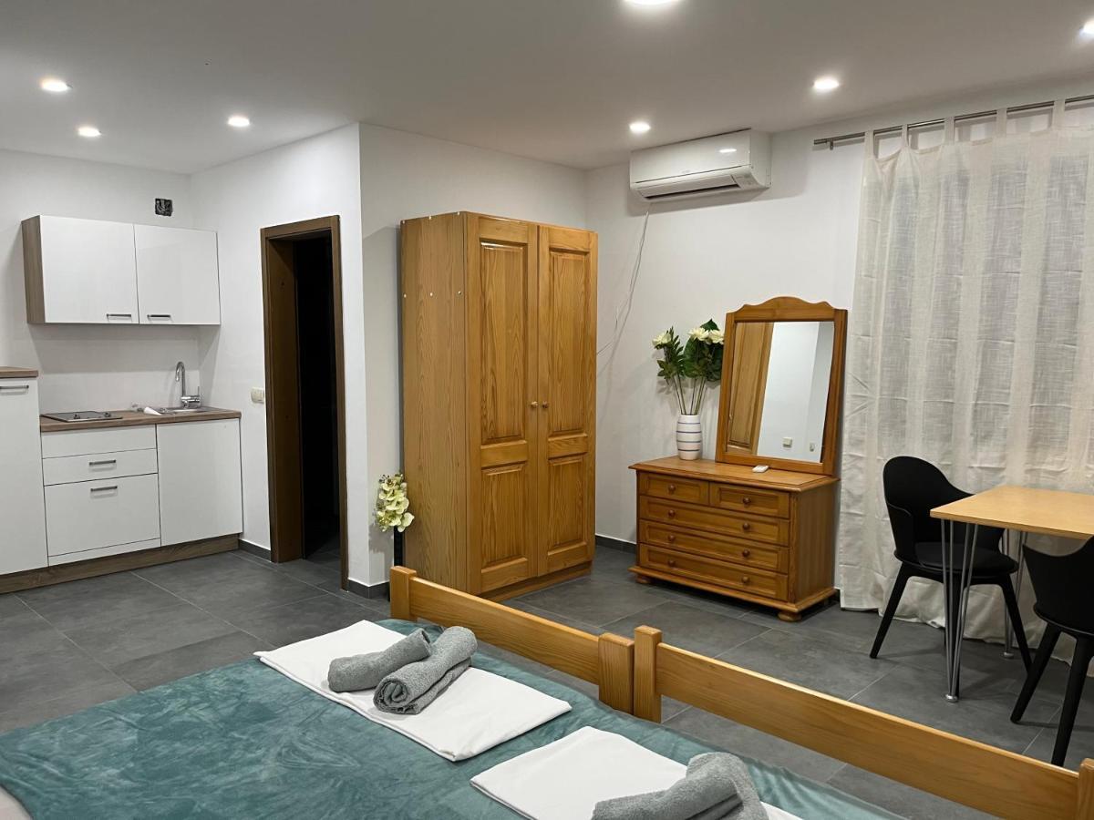 Vila Sani Crikvenica Apartman Kültér fotó