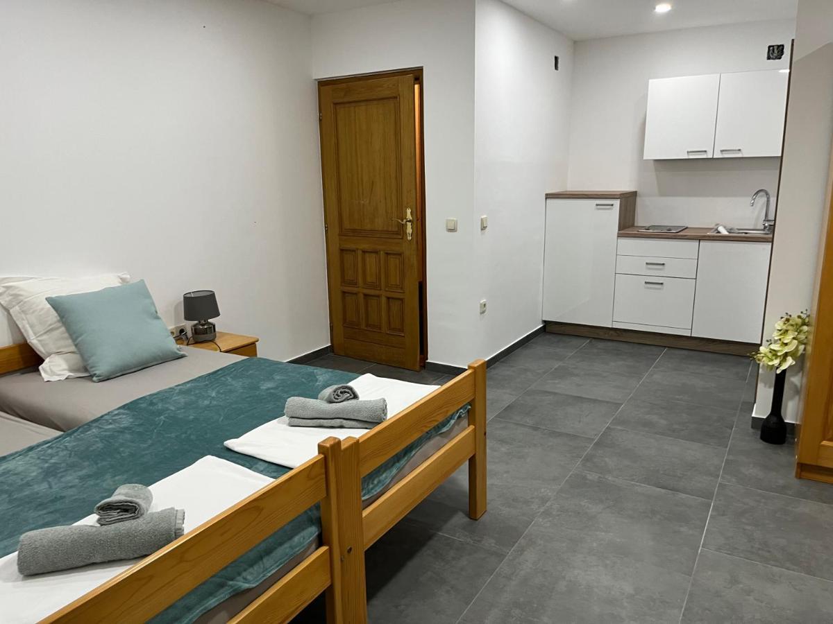 Vila Sani Crikvenica Apartman Kültér fotó