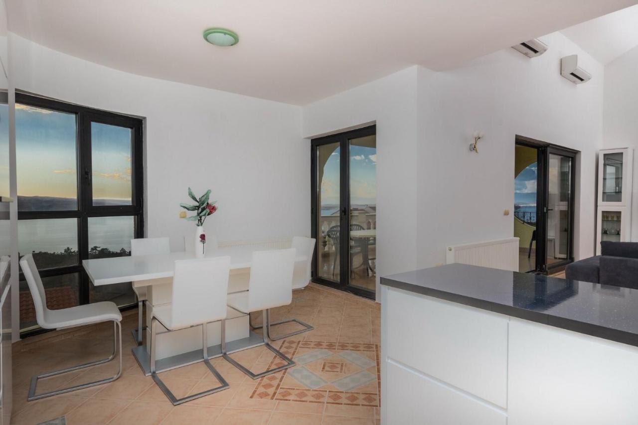 Vila Sani Crikvenica Apartman Kültér fotó