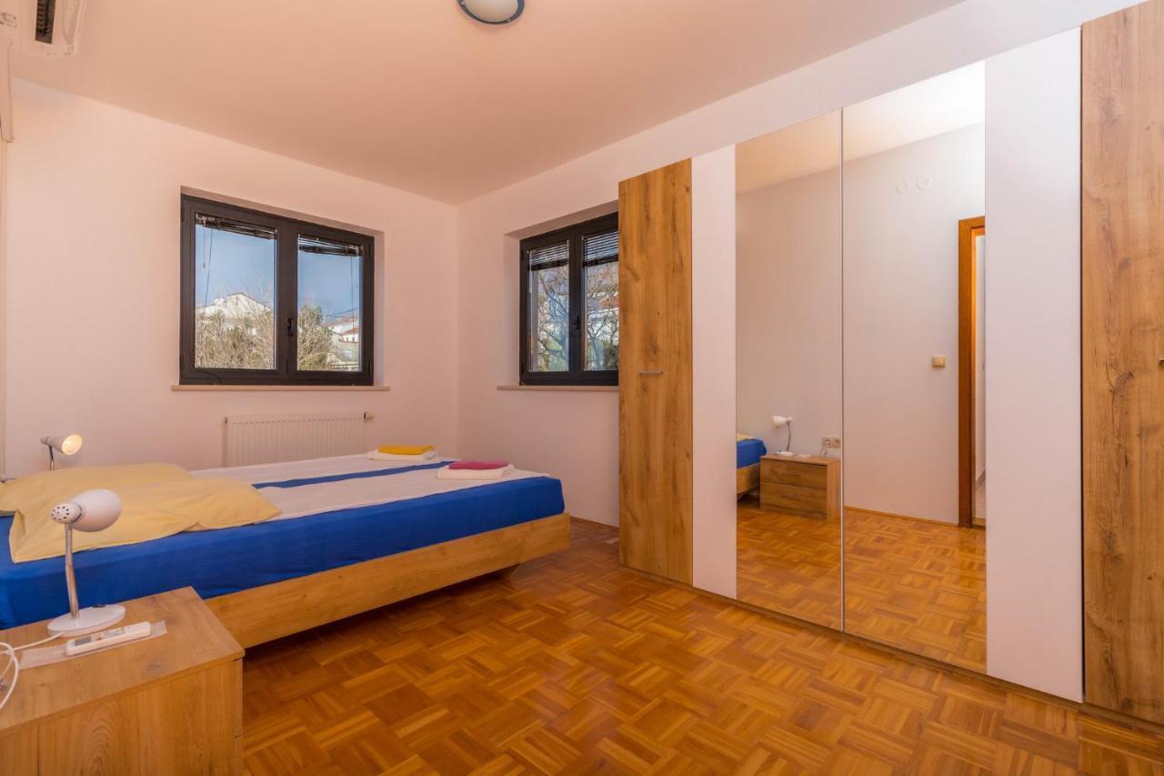Vila Sani Crikvenica Apartman Kültér fotó