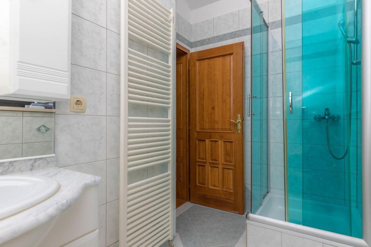 Vila Sani Crikvenica Apartman Kültér fotó