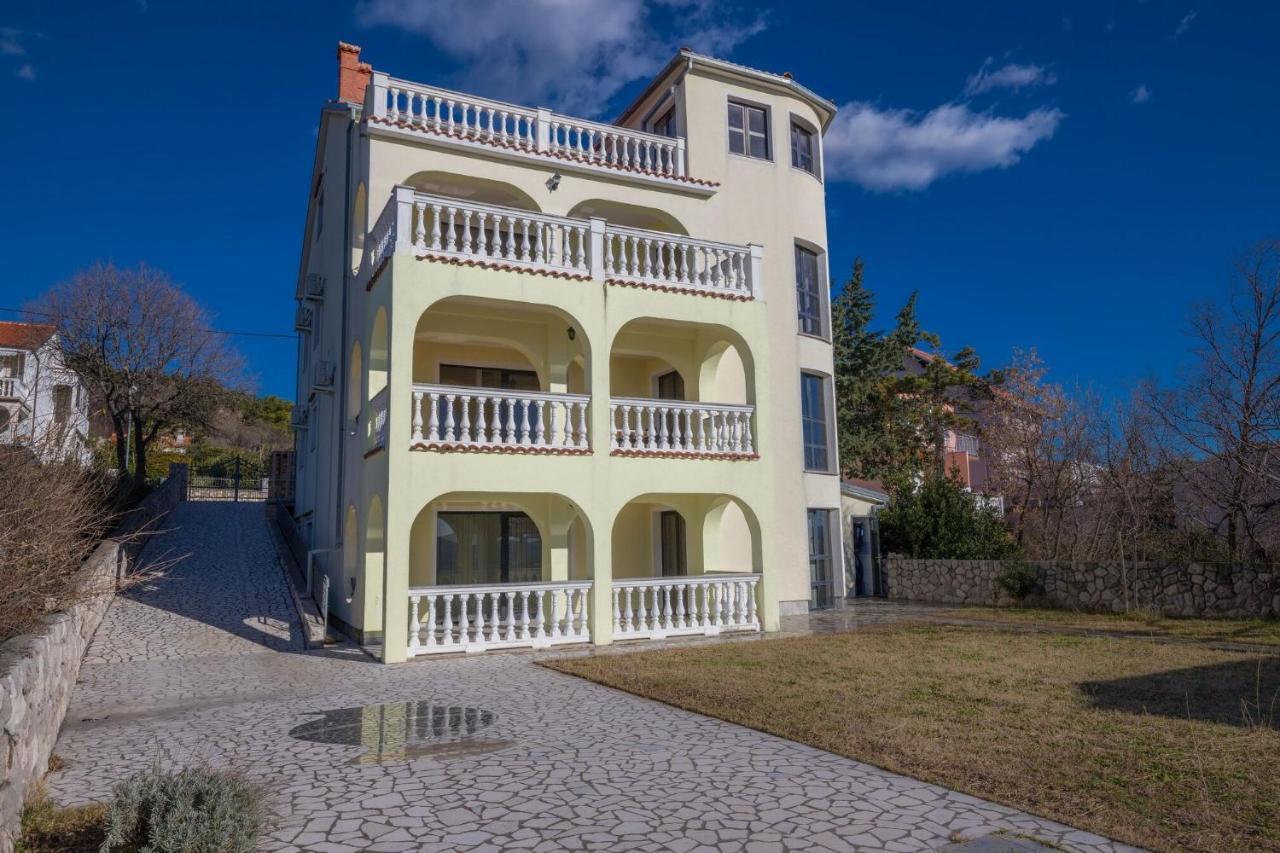 Vila Sani Crikvenica Apartman Kültér fotó
