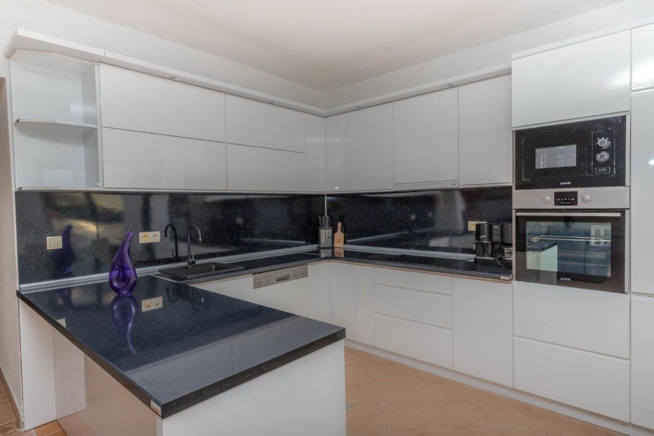 Vila Sani Crikvenica Apartman Kültér fotó